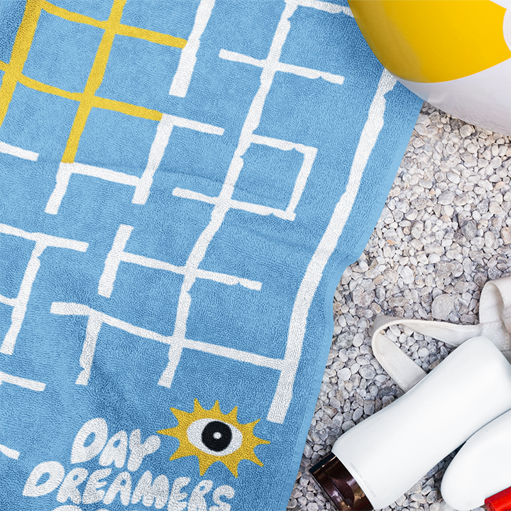 Fun Play Day Dreamer Tic Tac Toe Beach Pool Towel In Blue